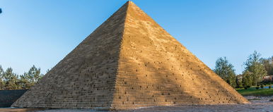 There has been a great deal of confusion, as pyramids that are thousands of years old have been found on Earth in a place that contradicts all scientific assumptions.